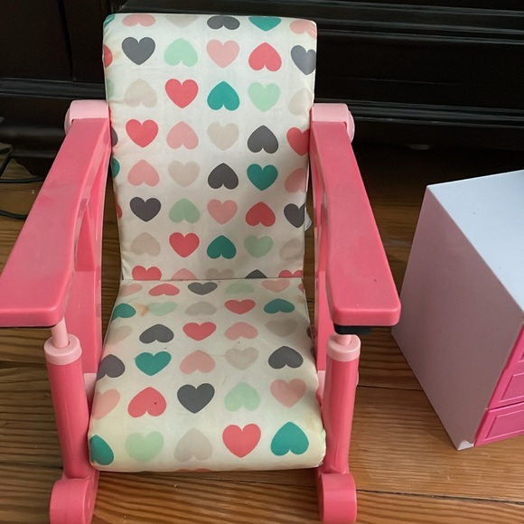 American Girl doll bed and desk set with accessories and clothes - Picture 5 of 16